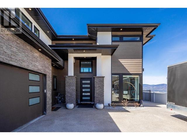 746 Carnoustie Drive, House detached with 4 bedrooms, 2 bathrooms and 7 parking in Kelowna BC | Image 3