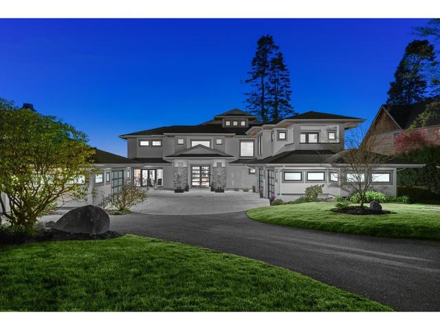 2729 Crescent Drive, House detached with 5 bedrooms, 7 bathrooms and 8 parking in Surrey BC | Image 2