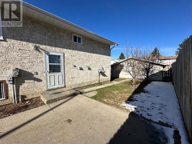 5707 55 Street, House detached with 5 bedrooms, 2 bathrooms and 4 parking in Rocky Mountain House AB | Image 15