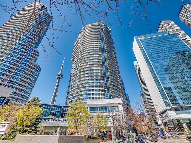 607 - 8 York St, Condo with 1 bedrooms, 1 bathrooms and 0 parking in Toronto ON | Image 5