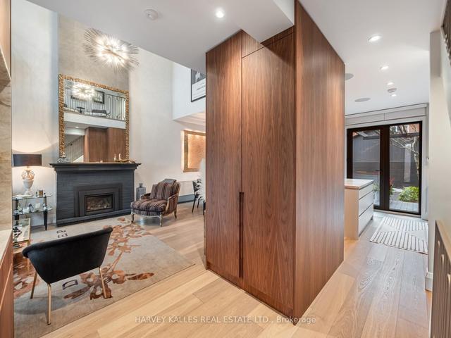 3 Hillsboro Ave, House detached with 3 bedrooms, 4 bathrooms and 1 parking in Toronto ON | Image 34