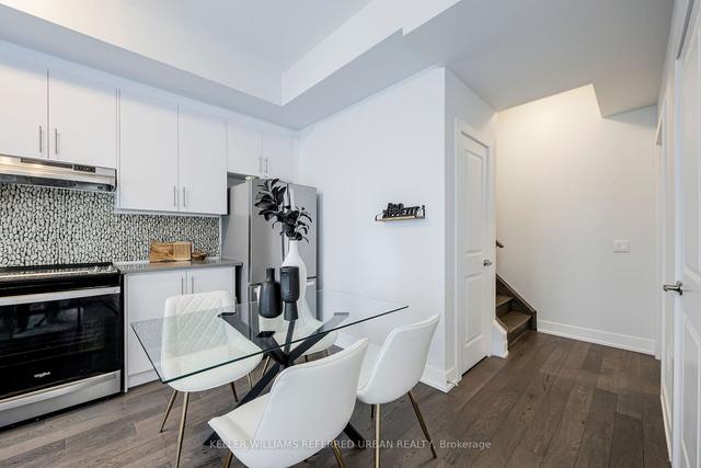 236 - 9580 Islington Ave, Townhouse with 2 bedrooms, 3 bathrooms and 1 parking in Vaughan ON | Image 4