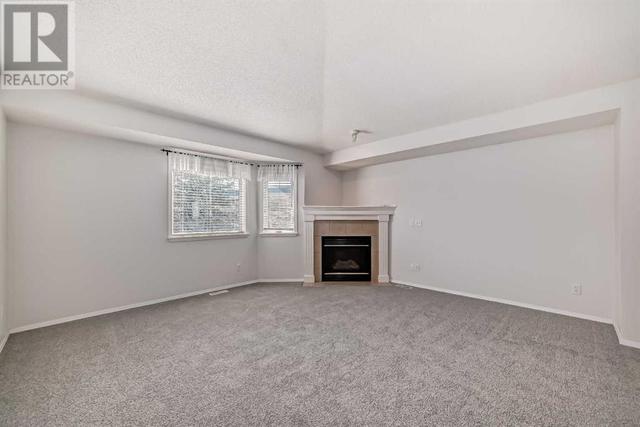 90 Valley Ridge Heights Nw, House attached with 2 bedrooms, 3 bathrooms and 4 parking in Calgary AB | Image 8