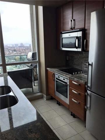lph11 - 1 Avondale Ave, Condo with 2 bedrooms, 2 bathrooms and 1 parking in Toronto ON | Image 5