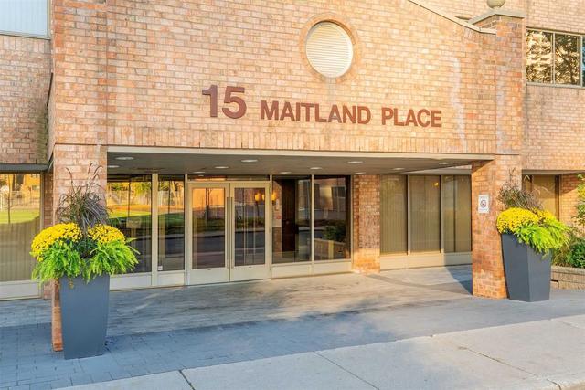 1803 - 15 Maitland Pl, Condo with 1 bedrooms, 1 bathrooms and 1 parking in Toronto ON | Image 1