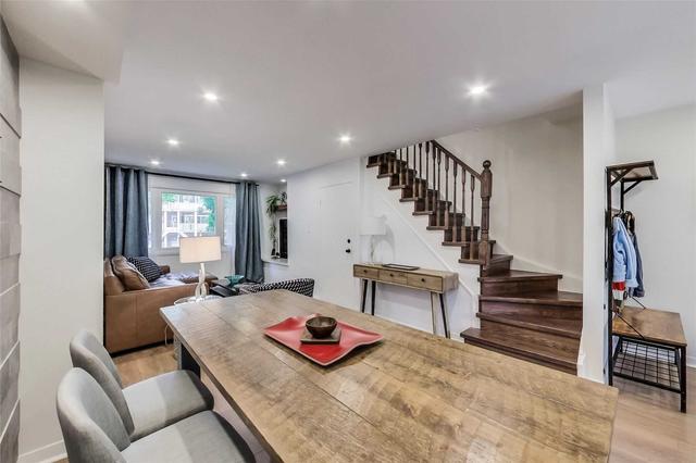 19 Sydenham St, House attached with 3 bedrooms, 3 bathrooms and 2 parking in Toronto ON | Image 12