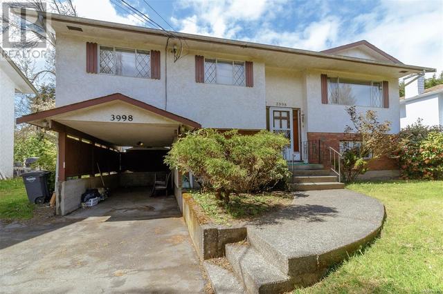 3998 Interurban Rd, House detached with 5 bedrooms, 3 bathrooms and 2 parking in Saanich BC | Image 3
