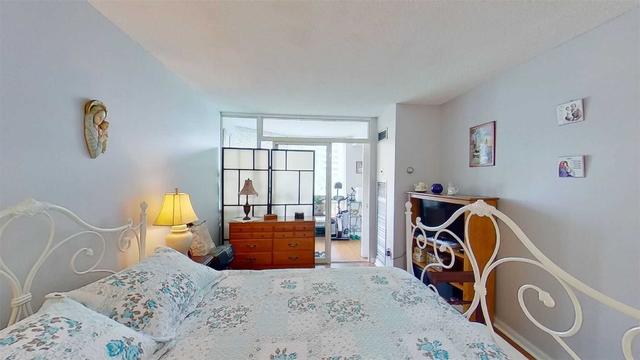 708 - 3 Hickory Tree Rd, Condo with 2 bedrooms, 2 bathrooms and 1 parking in Toronto ON | Image 6