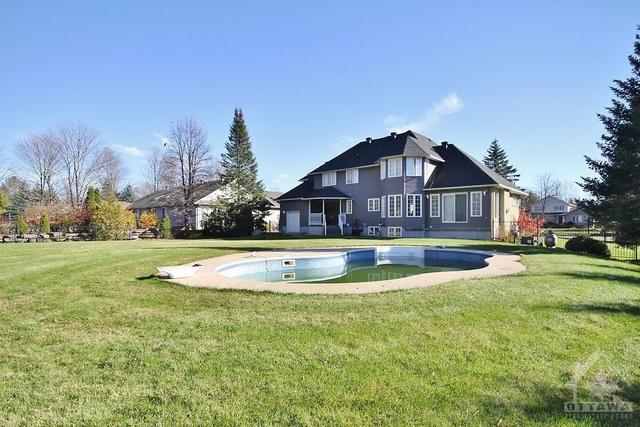 6431 Waddion Street, House detached with 5 bedrooms, 3 bathrooms and 8 parking in Ottawa ON | Image 26