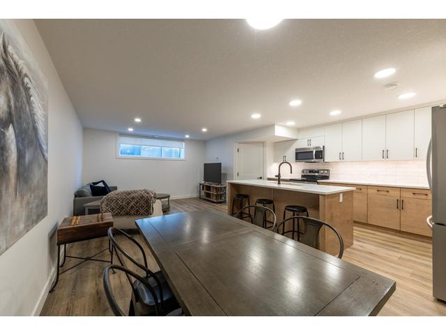 1538 Cedar Street, House detached with 6 bedrooms, 5 bathrooms and null parking in Golden BC | Image 35