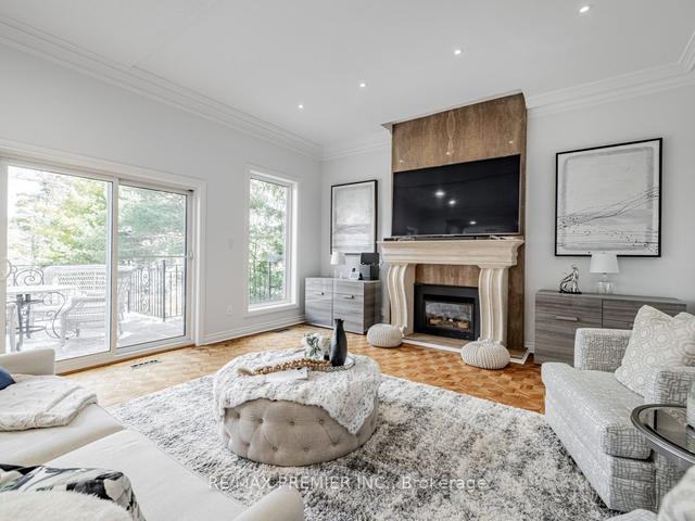 12 Westmount Park Rd, House detached with 5 bedrooms, 7 bathrooms and 14 parking in Toronto ON | Image 9
