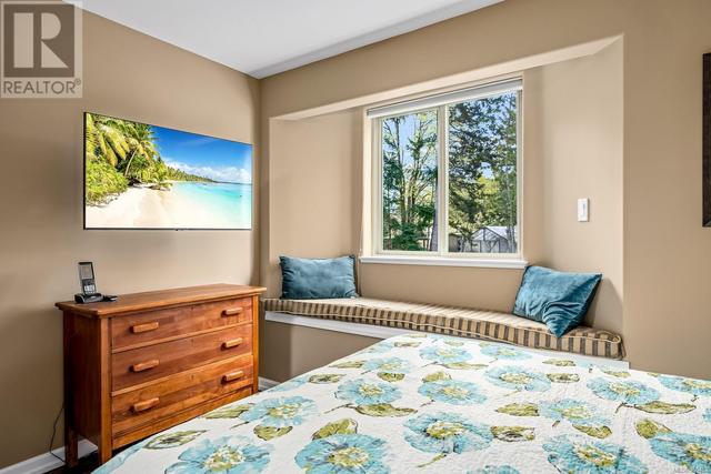 2201 Sea Lion Way, House detached with 5 bedrooms, 6 bathrooms and 7 parking in Comox Valley B (Lazo North) BC | Image 24