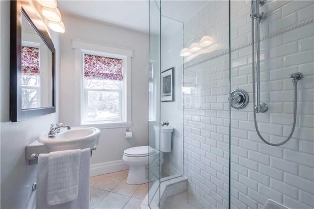 81 Robbins Ave, House semidetached with 3 bedrooms, 1 bathrooms and null parking in Toronto ON | Image 14