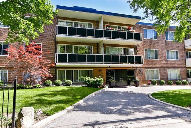 207 - 1a Dale Ave, Condo with 2 bedrooms, 2 bathrooms and 1 parking in Toronto ON | Image 12