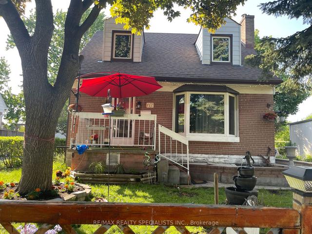 76 Mccaul St, House detached with 3 bedrooms, 3 bathrooms and 5 parking in Brampton ON | Image 1