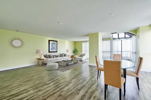 ph 5 - 3 Concorde Pl, Condo with 3 bedrooms, 3 bathrooms and 2 parking in Toronto ON | Image 7