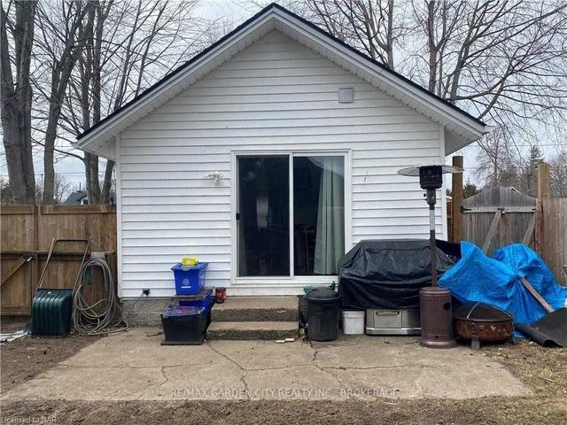 114 Belvedere Rd, House detached with 2 bedrooms, 1 bathrooms and 2 parking in Fort Erie ON | Image 21