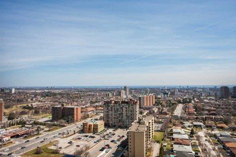 2611 - 3525 Kariya Dr, Condo with 2 bedrooms, 1 bathrooms and 1 parking in Mississauga ON | Image 10