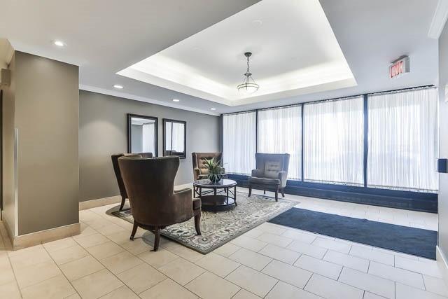 404 - 2900 Battleford Rd, Condo with 2 bedrooms, 1 bathrooms and 1 parking in Mississauga ON | Image 4