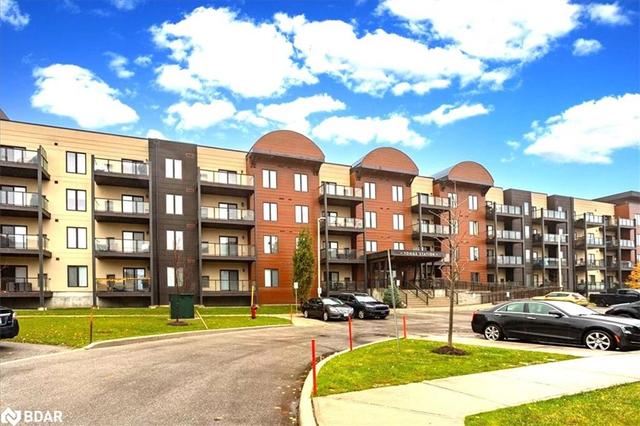212 - 720 Yonge St Street, House attached with 2 bedrooms, 2 bathrooms and 1 parking in Barrie ON | Image 12