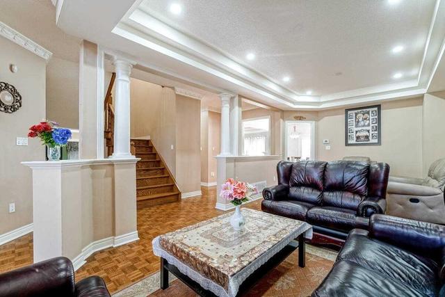 74 Summer Valley Dr, House detached with 4 bedrooms, 4 bathrooms and 6 parking in Brampton ON | Image 28