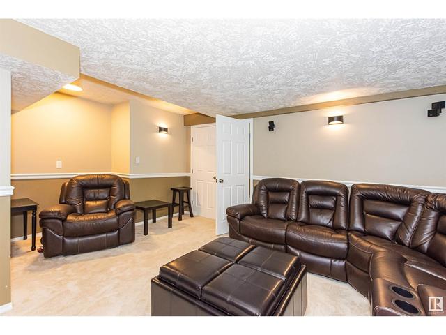 414 Ormsby Rd W Nw, House detached with 3 bedrooms, 3 bathrooms and null parking in Edmonton AB | Image 35