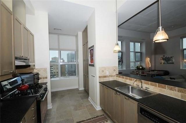 1001 - 155 Dalhousie St, Condo with 2 bedrooms, 2 bathrooms and 2 parking in Toronto ON | Image 4