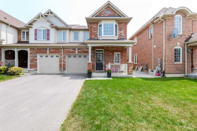 325 Chuchmach Clse, House attached with 3 bedrooms, 3 bathrooms and 2 parking in Milton ON | Image 1