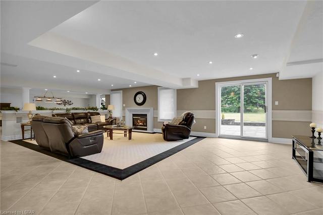 2025 Ashgrove Court, House detached with 6 bedrooms, 4 bathrooms and 12 parking in London ON | Image 25