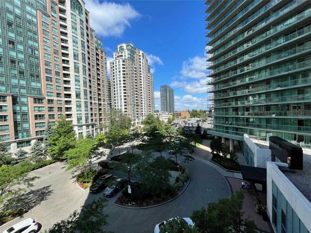 408 - 5500 Yonge St, Condo with 2 bedrooms, 2 bathrooms and 1 parking in Toronto ON | Image 6