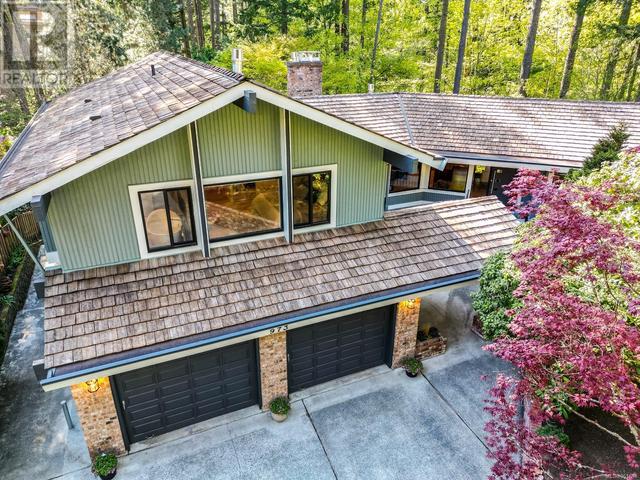 973 Wagonwood Pl, House detached with 4 bedrooms, 3 bathrooms and 4 parking in Saanich BC | Image 47