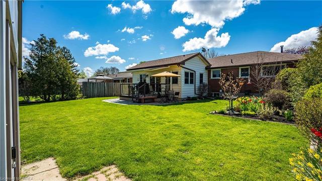 7 Kathleen Street, House detached with 3 bedrooms, 1 bathrooms and null parking in Brant ON | Image 34