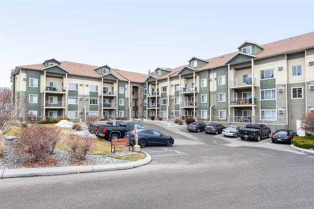 103 - 2120 Shannon Ridge Dr, Condo with 2 bedrooms, 2 bathrooms and 1 parking in West Kelowna BC | Image 17