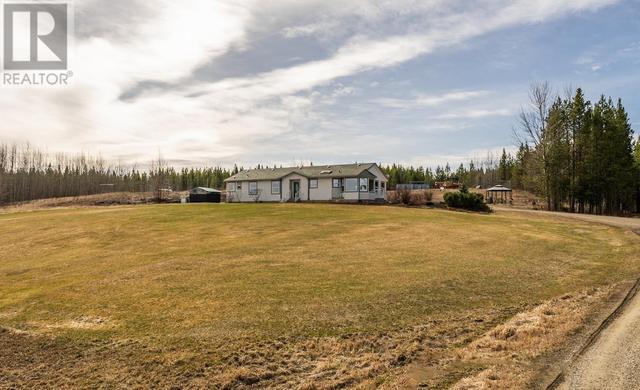 8410 Plett No 1 Road, House other with 3 bedrooms, 2 bathrooms and null parking in Cariboo B BC | Image 38
