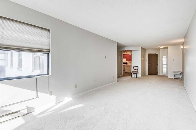 505 - 175 Hunter St E, Condo with 2 bedrooms, 1 bathrooms and 1 parking in Hamilton ON | Image 5