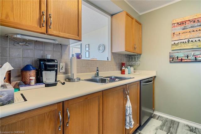 1101 - 100 Millside Dr, Condo with 1 bedrooms, 1 bathrooms and 2 parking in Milton ON | Image 5