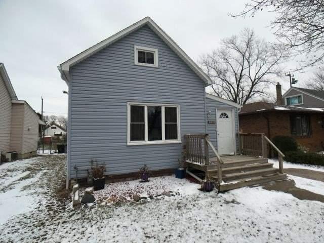 1784 Aubin Rd, House detached with 2 bedrooms, 1 bathrooms and 5 parking in Windsor ON | Image 3