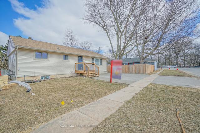 7631 Wayne St, House detached with 3 bedrooms, 1 bathrooms and 3 parking in Niagara Falls ON | Image 12