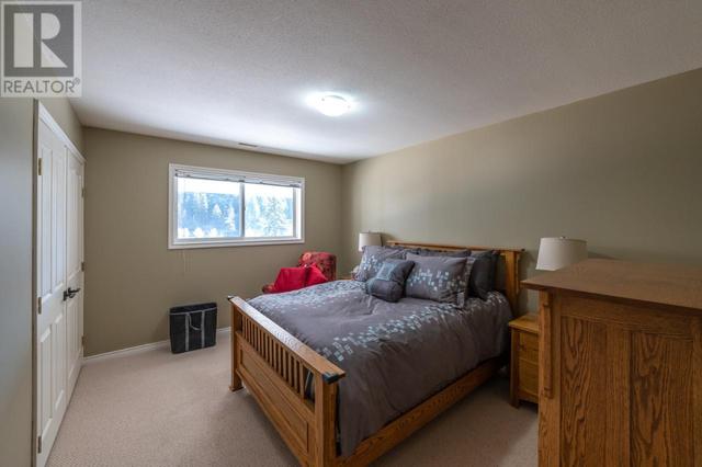 119 St Andrews Drive, House detached with 4 bedrooms, 2 bathrooms and 3 parking in Okanagan Similkameen I BC | Image 19