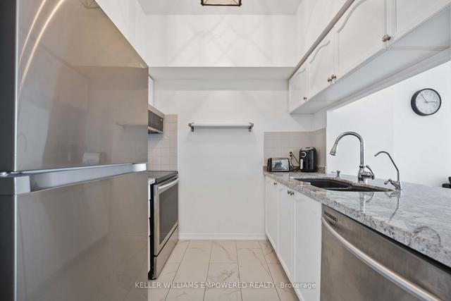 502 - 8 Hillcrest Ave, Condo with 1 bedrooms, 1 bathrooms and 1 parking in Toronto ON | Image 3