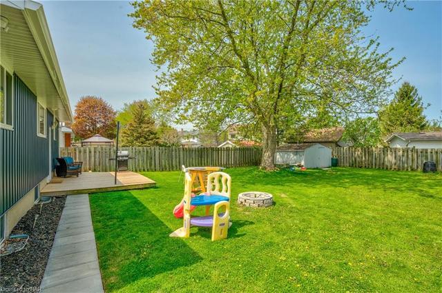 282 Pelham Road, House detached with 5 bedrooms, 2 bathrooms and 5 parking in St. Catharines ON | Image 29