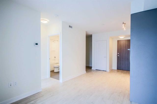 608e - 576 Front St, Condo with 1 bedrooms, 1 bathrooms and 0 parking in Toronto ON | Image 2