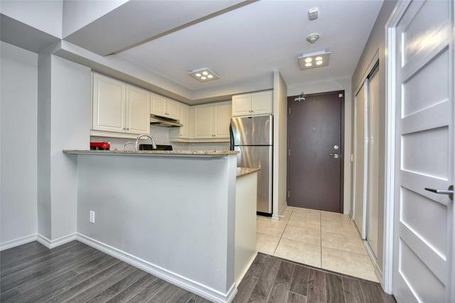 517 - 451 Rosewell Ave, Condo with 2 bedrooms, 2 bathrooms and 1 parking in Toronto ON | Image 6