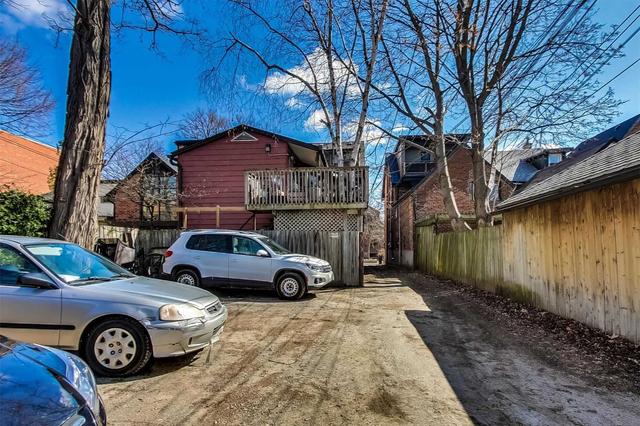 162 Cowan Ave, House detached with 5 bedrooms, 5 bathrooms and 6 parking in Toronto ON | Image 31