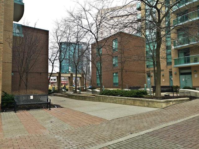 1502 - 22 Olive Ave, Condo with 2 bedrooms, 1 bathrooms and 1 parking in Toronto ON | Image 11