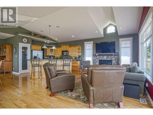 9313 Orchard Ridge Drive, House detached with 5 bedrooms, 4 bathrooms and 3 parking in Coldstream BC | Image 16