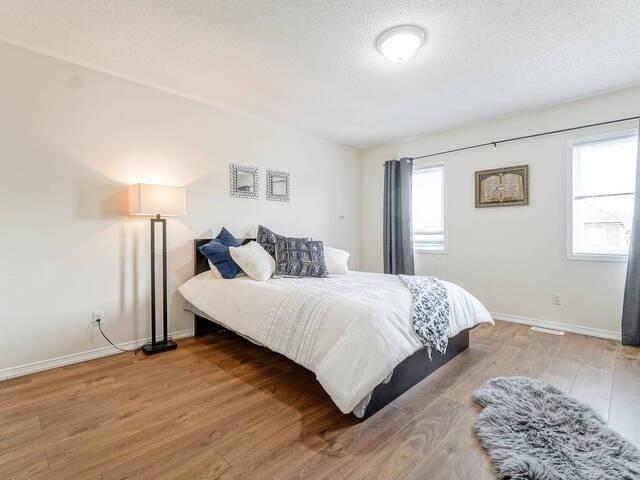 3880 Skyview St, House semidetached with 3 bedrooms, 4 bathrooms and 3 parking in Mississauga ON | Image 4