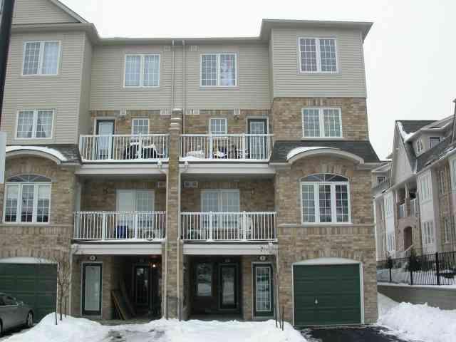 th 2 - 42 Pinery Tr, Townhouse with 2 bedrooms, 1 bathrooms and 1 parking in Toronto ON | Image 1