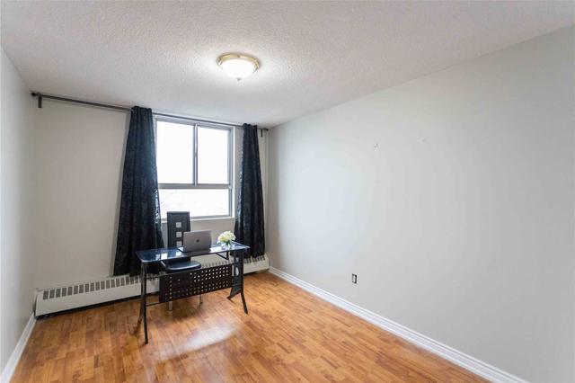 601 - 1950 Kennedy Rd, Condo with 3 bedrooms, 1 bathrooms and 1 parking in Toronto ON | Image 10