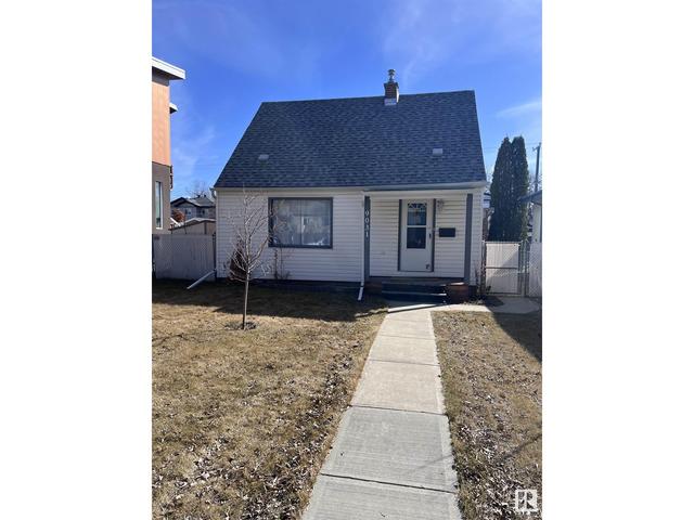 9031 92 St Nw, House detached with 2 bedrooms, 1 bathrooms and 2 parking in Edmonton AB | Image 2